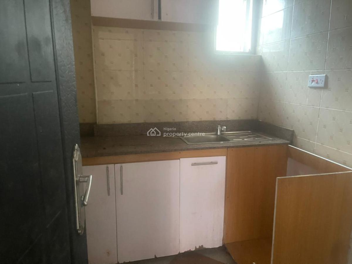 Lovely 2 Bedroom Apartment, Eleganza Gardens Opposite Vgc, Lekki, Lagos, Flat / Apartment for Rent
