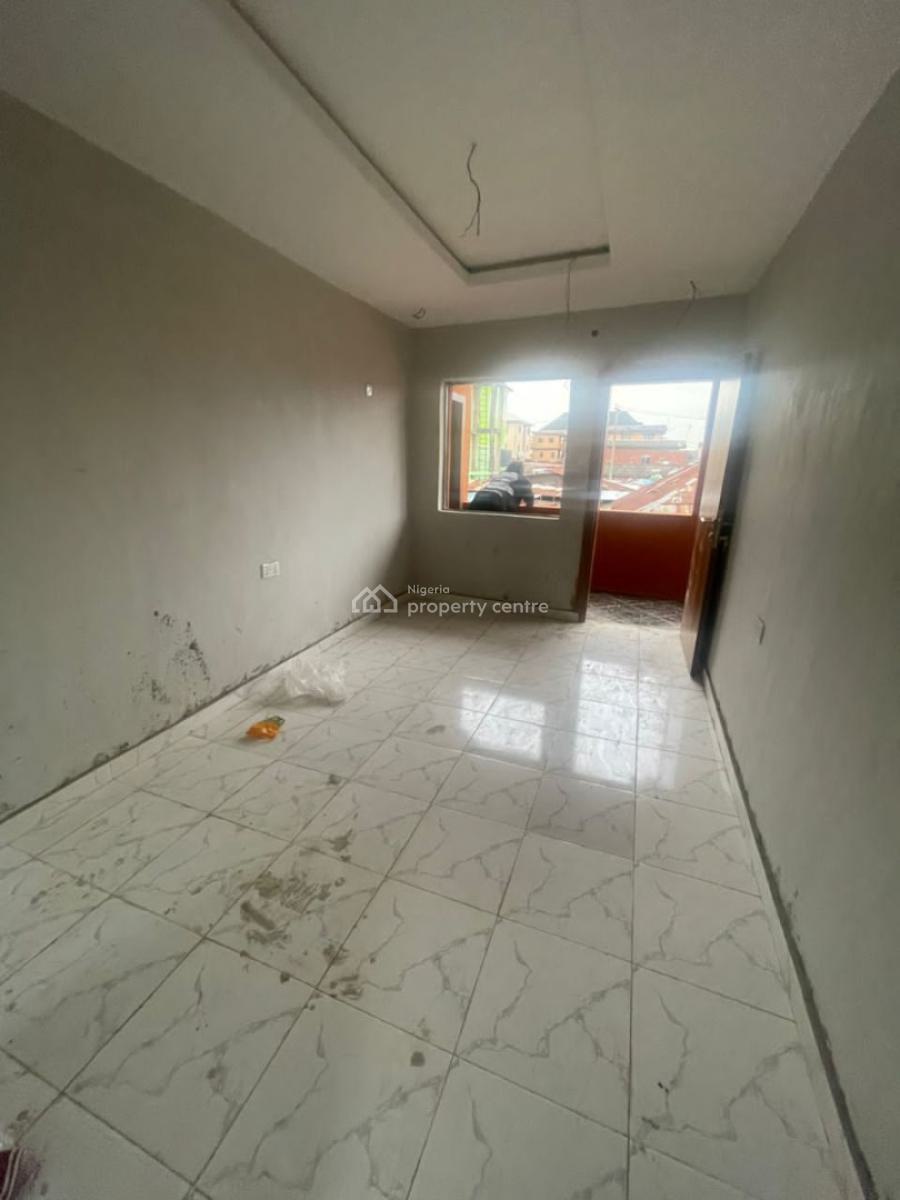 Standard and Spacious Room Self Contain, Shomolu, Lagos, Self Contain (single Rooms) for Rent