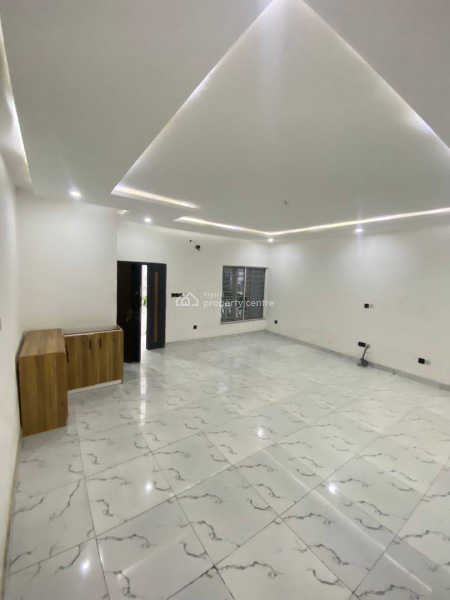 Luxurious Standard Newly Built Massive 4 Bedroom Duplex Very Accessible, Mobil Estate Road, Ilaje, Ajah, Lagos, Terraced Duplex for Rent