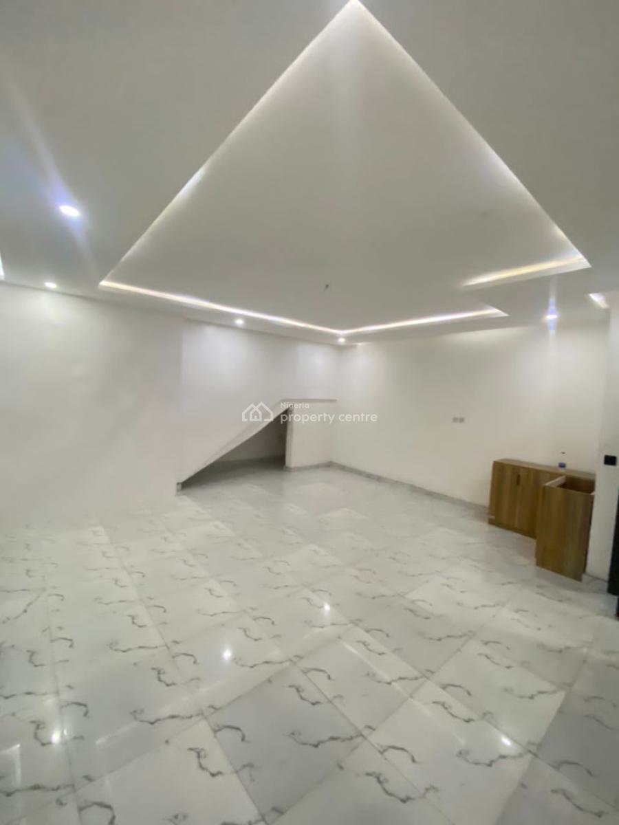 Luxurious Standard Newly Built Massive 4 Bedroom Duplex Very Accessible, Mobil Estate Road, Ilaje, Ajah, Lagos, Terraced Duplex for Rent