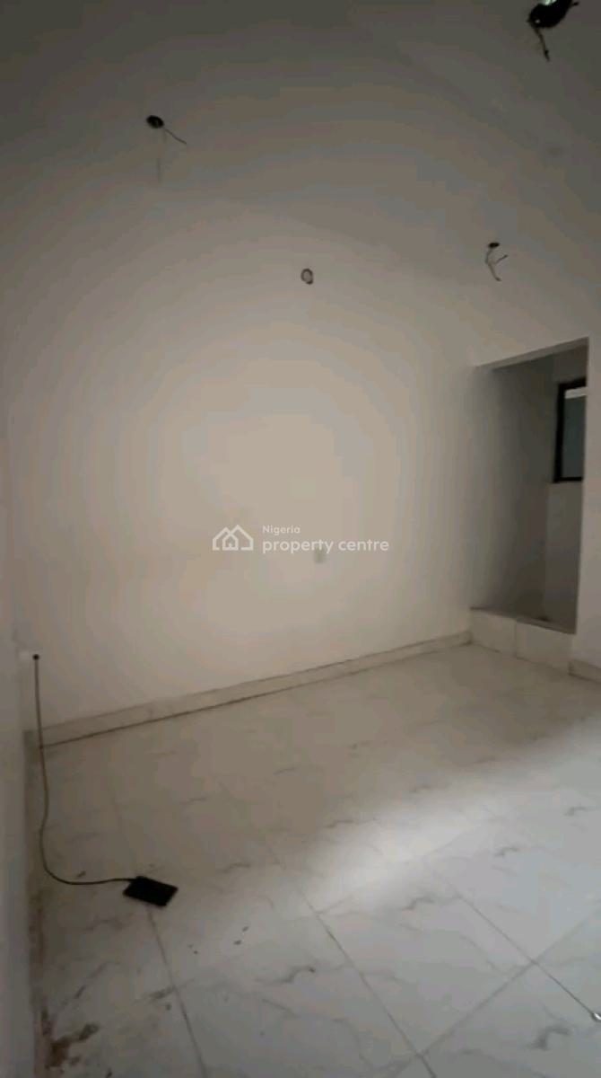 a Standard Studio Apartment, Shomolu, Lagos, Self Contain (single Rooms) for Rent