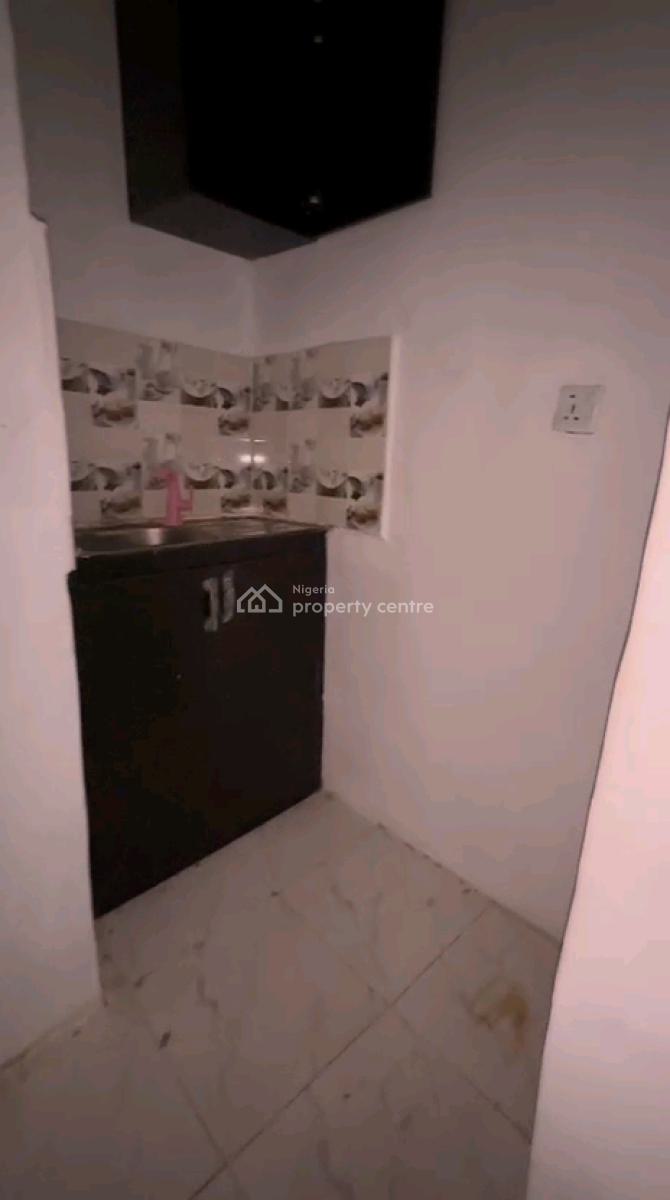 a Standard Studio Apartment, Shomolu, Lagos, Self Contain (single Rooms) for Rent