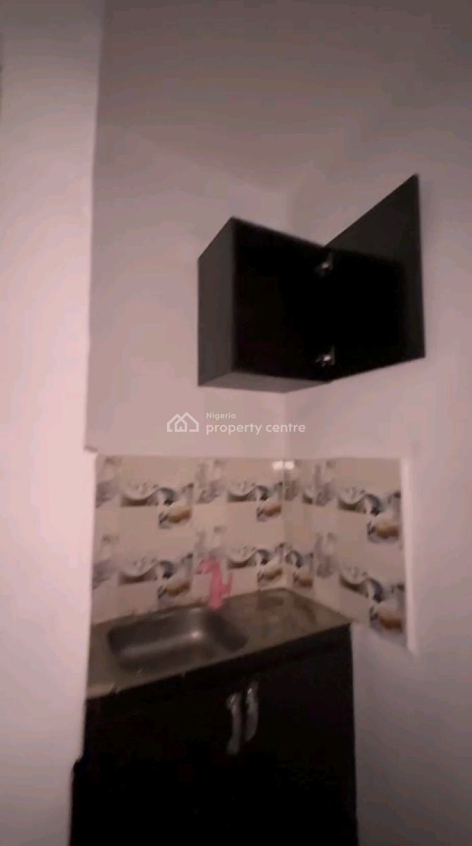 a Standard Studio Apartment, Shomolu, Lagos, Self Contain (single Rooms) for Rent