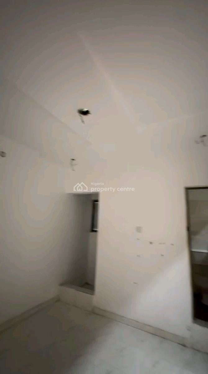 a Standard Studio Apartment, Shomolu, Lagos, Self Contain (single Rooms) for Rent
