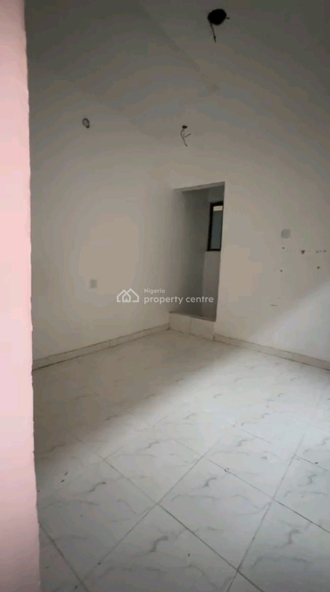 a Standard Studio Apartment, Shomolu, Lagos, Self Contain (single Rooms) for Rent