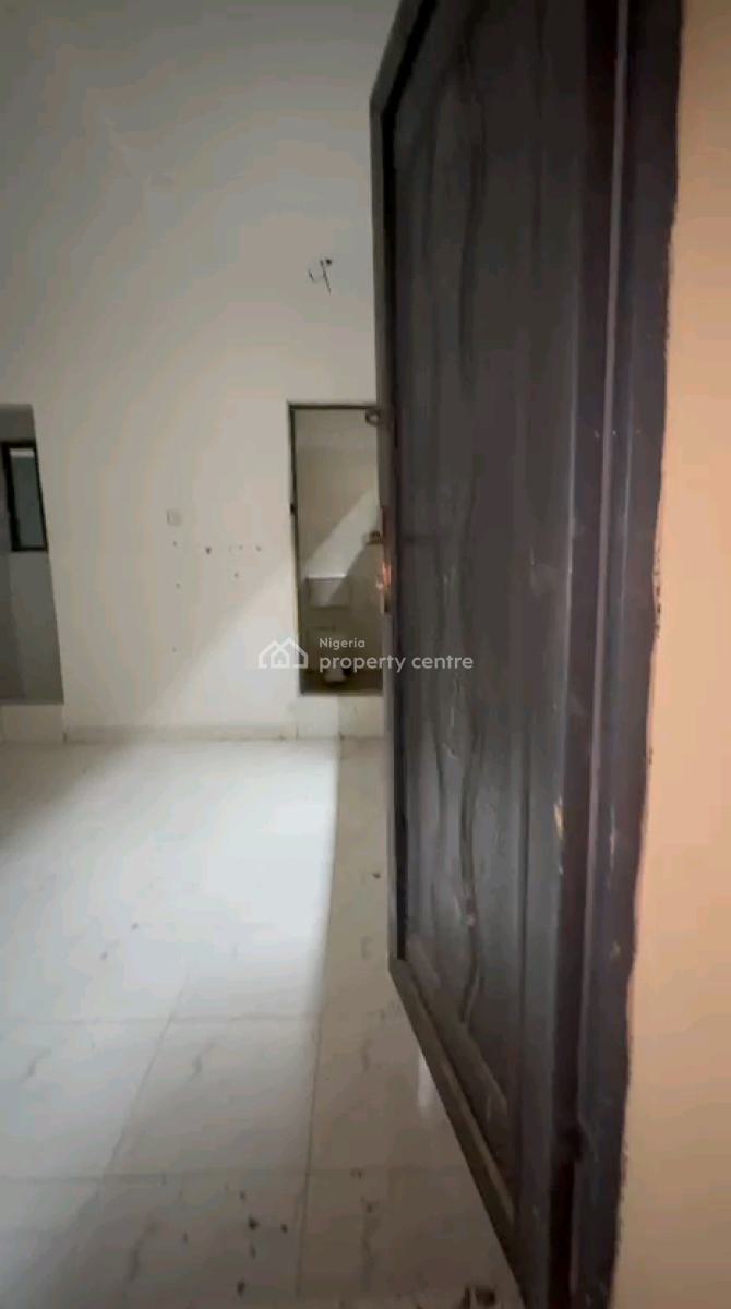 a Standard Studio Apartment, Shomolu, Lagos, Self Contain (single Rooms) for Rent