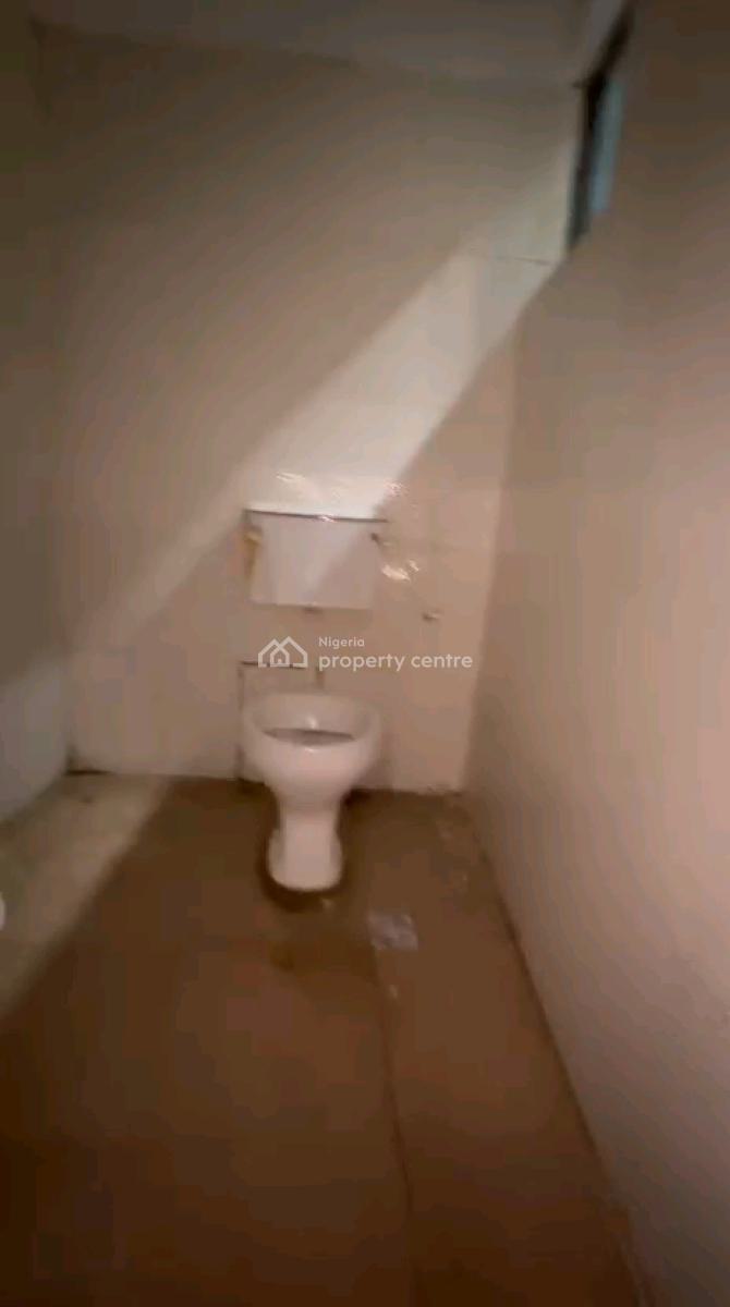 a Standard Studio Apartment, Shomolu, Lagos, Self Contain (single Rooms) for Rent
