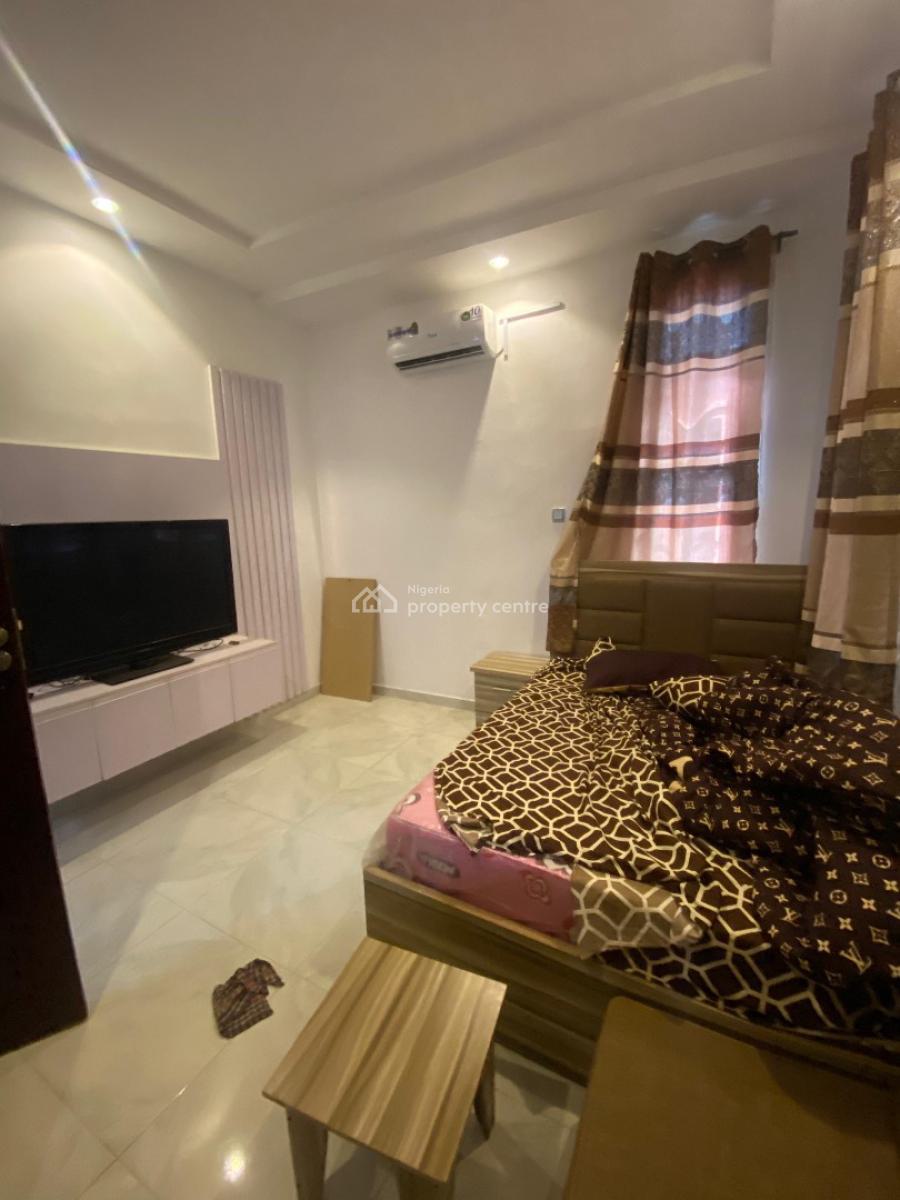 Furnished & Serviced 2 Bedroom Flat, Mobil Road, Adjacent Vgc, Ilaje, Ajah, Lagos, Flat / Apartment for Rent
