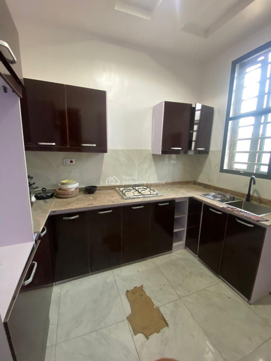 Furnished & Serviced 2 Bedroom Flat, Mobil Road, Adjacent Vgc, Ilaje, Ajah, Lagos, Flat / Apartment for Rent