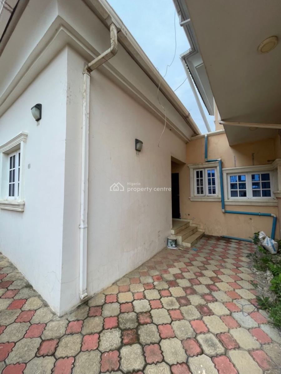 Excellent Spacious 4 Bedroom Duplex with 2 Rooms Bq, Apo Resettlement, Apo, Abuja, Detached Duplex for Rent