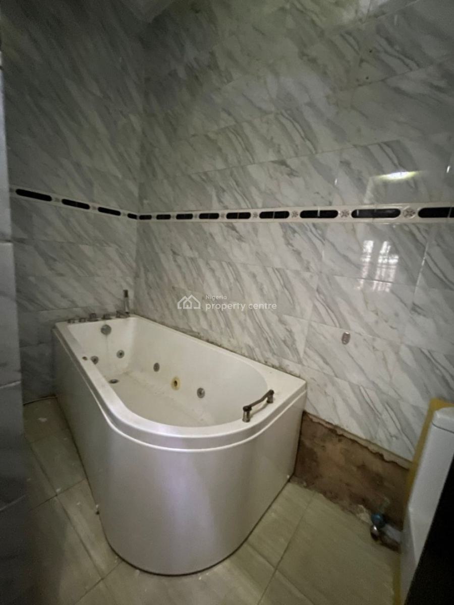 Excellent Spacious 4 Bedroom Duplex with 2 Rooms Bq, Apo Resettlement, Apo, Abuja, Detached Duplex for Rent