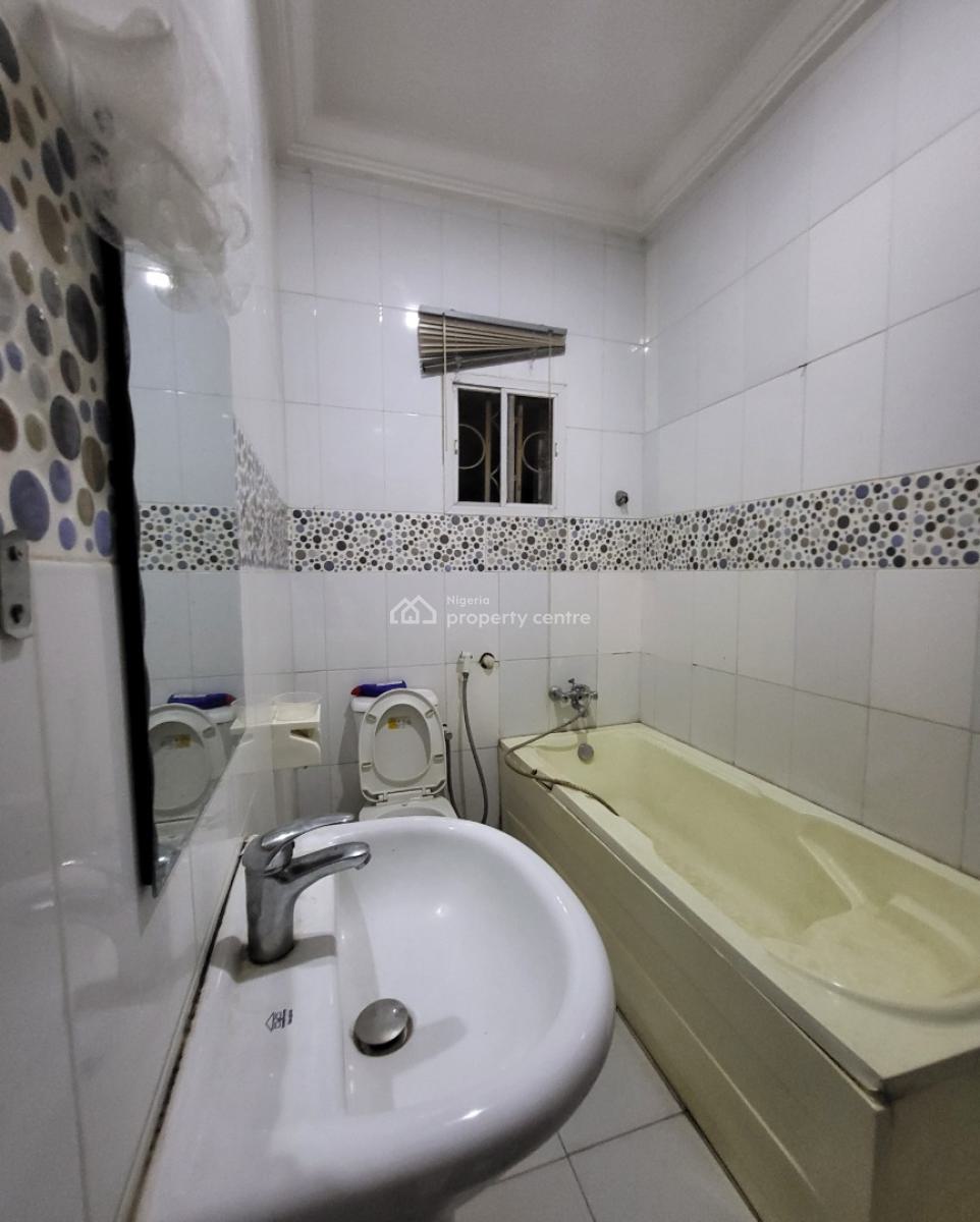Luxurious Massive 2 Bedroom Flat, By American International School, Durumi, Abuja, Flat / Apartment for Rent