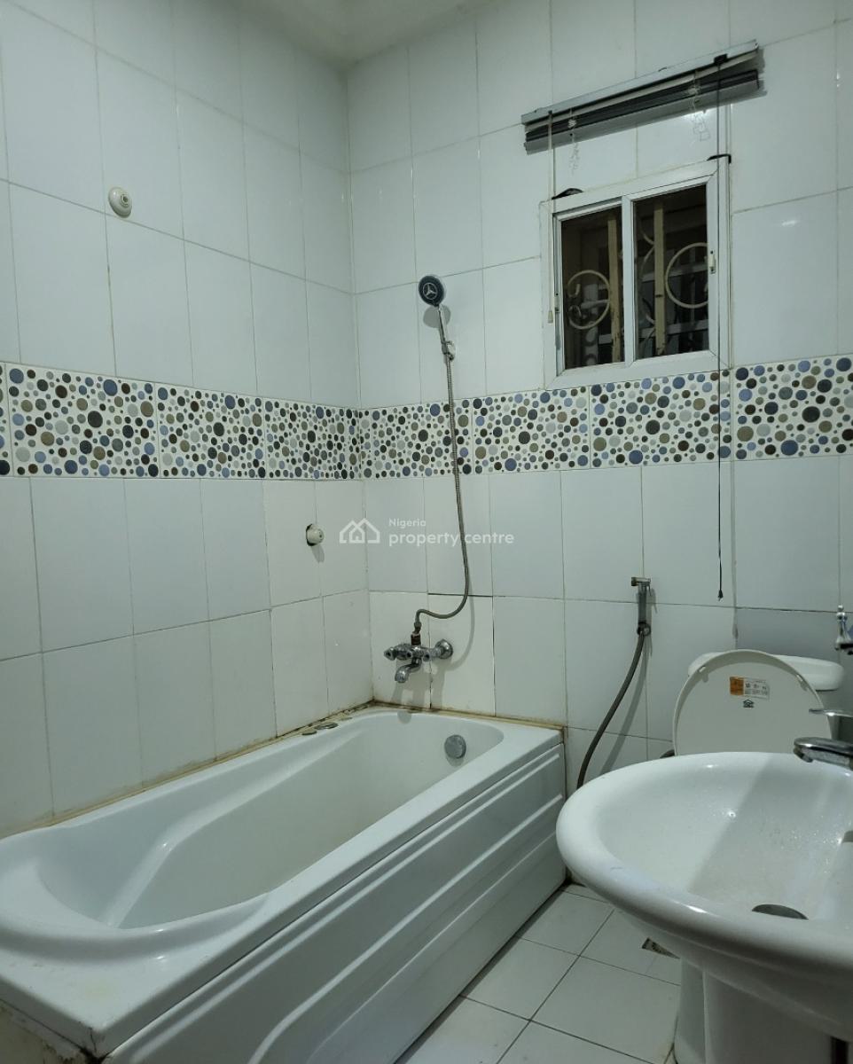 Luxurious Massive 2 Bedroom Flat, By American International School, Durumi, Abuja, Flat / Apartment for Rent