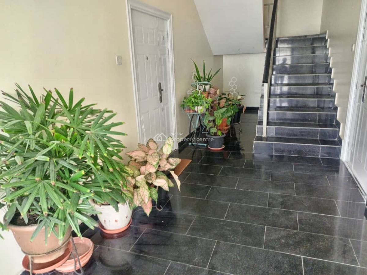 3 Bedroom Apartment with Bq, Pool & Gym, Lekki Phase 1, Lekki, Lagos, Flat / Apartment for Rent