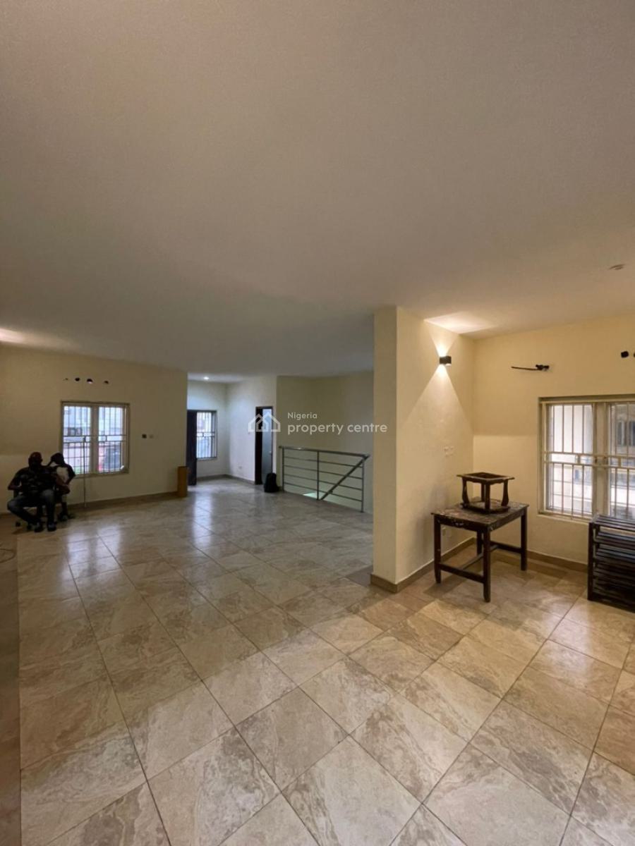 Lovely Renovated 3 Bedrooms Apartment, Ikota Villa Estate Lekki Eti-osa, Ikota, Lekki, Lagos, Flat / Apartment for Rent