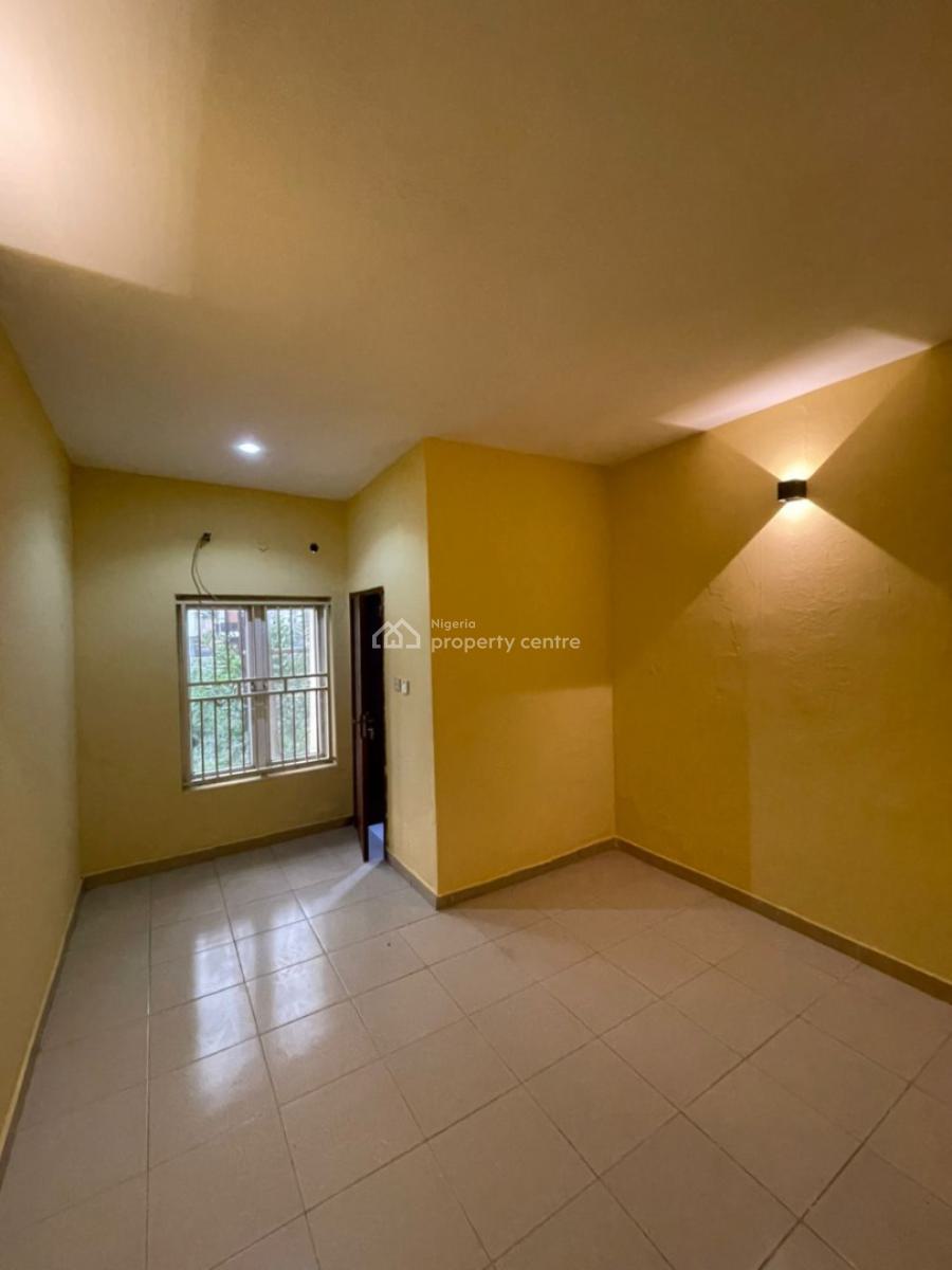 Lovely Renovated 3 Bedrooms Apartment, Ikota Villa Estate Lekki Eti-osa, Ikota, Lekki, Lagos, Flat / Apartment for Rent