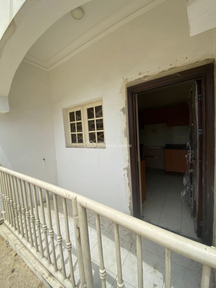 3 Bedrooms Flat and Parlour, Ogombo, Ajah, Lagos, Flat / Apartment for Rent