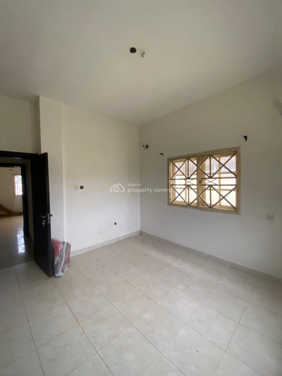 3 Bedrooms Flat and Parlour, Ogombo, Ajah, Lagos, Flat / Apartment for Rent