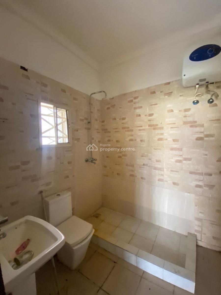 3 Bedrooms Flat and Parlour, Ogombo, Ajah, Lagos, Flat / Apartment for Rent
