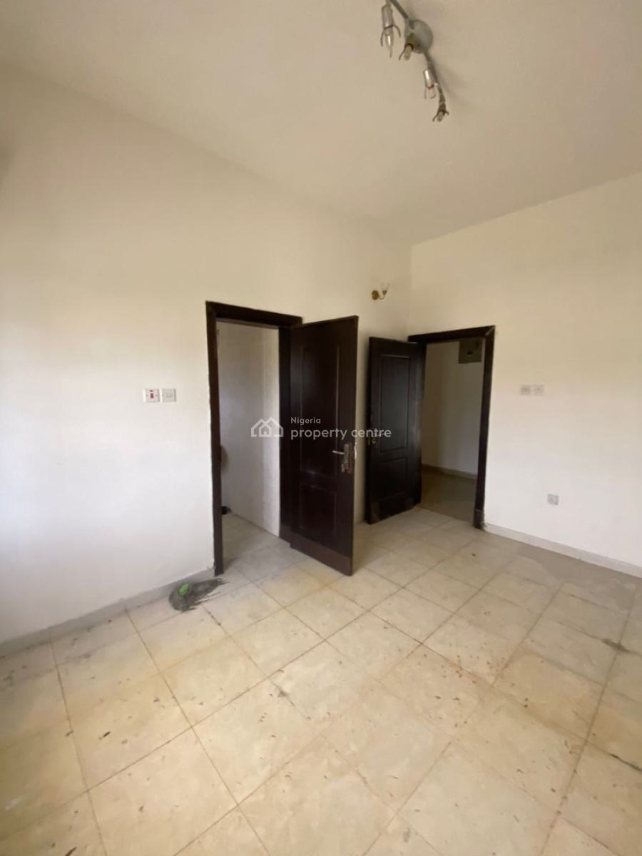 3 Bedrooms Flat and Parlour, Ogombo, Ajah, Lagos, Flat / Apartment for Rent