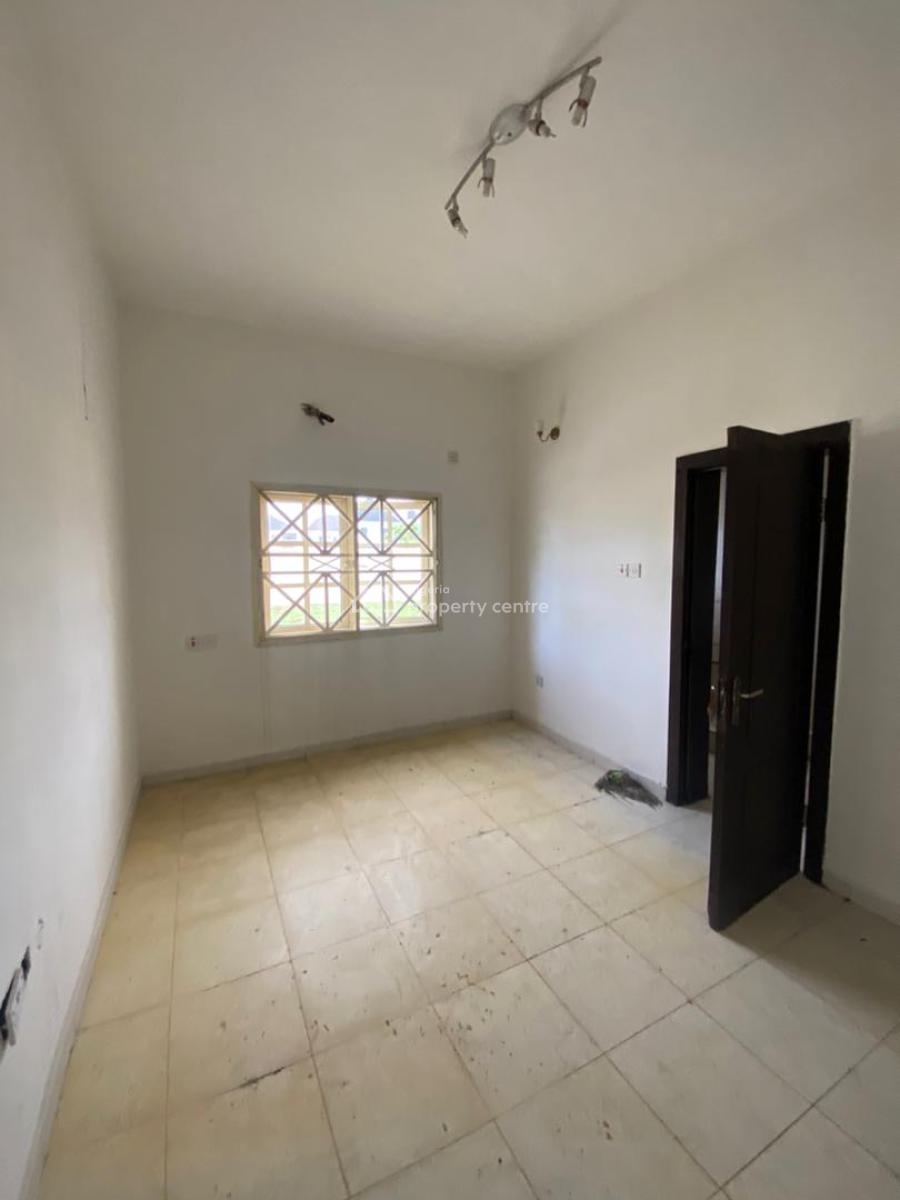 3 Bedrooms Flat and Parlour, Ogombo, Ajah, Lagos, Flat / Apartment for Rent