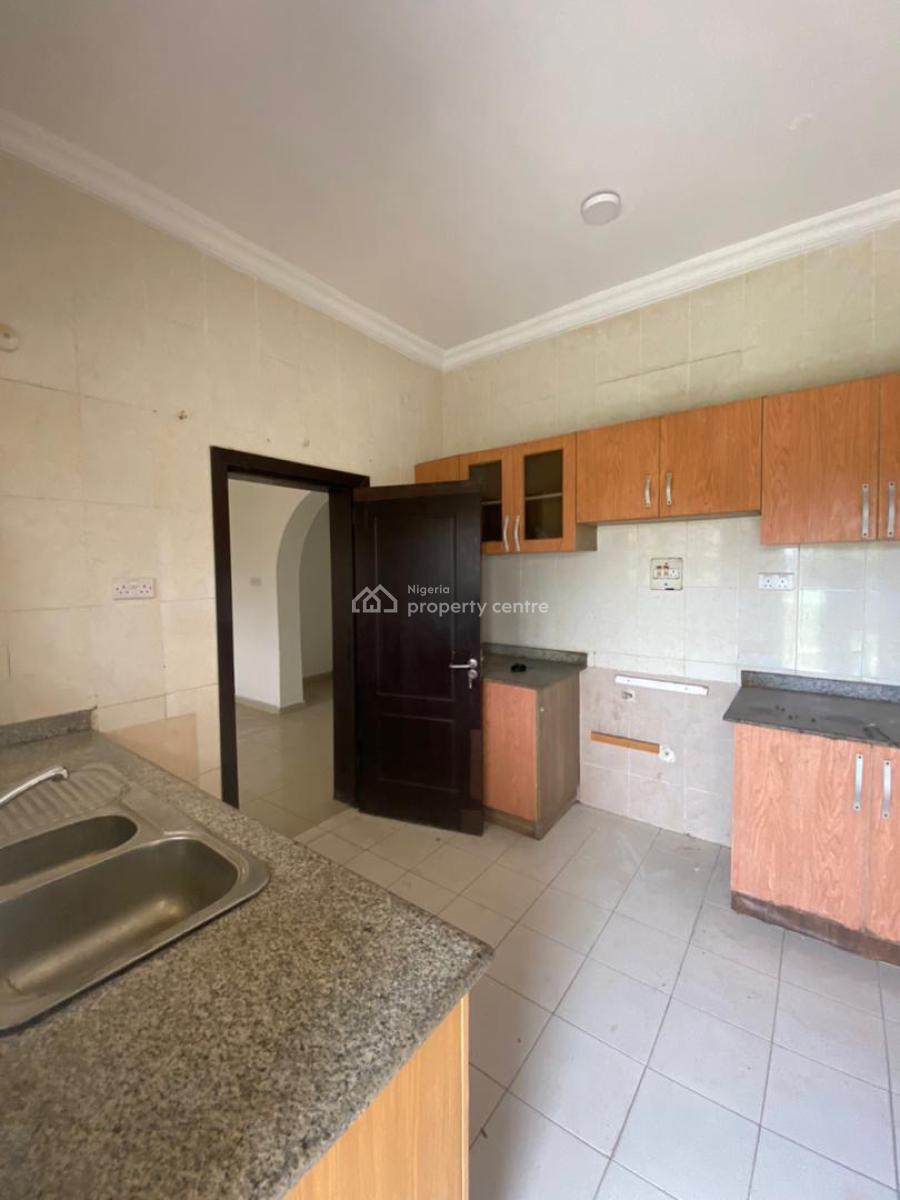 3 Bedrooms Flat and Parlour, Ogombo, Ajah, Lagos, Flat / Apartment for Rent