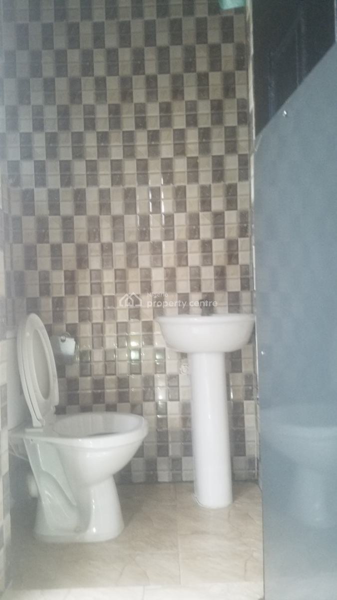 2 Bedroom Esuite Video Available, Remlek Badore Road, Ajah, Lagos, Flat / Apartment for Rent