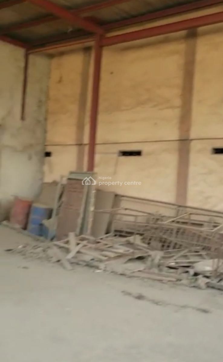 Warehouse at  Off Bode Thomas   *size:959., Off Bode Thomas, Surulere, Lagos, Commercial Property for Sale