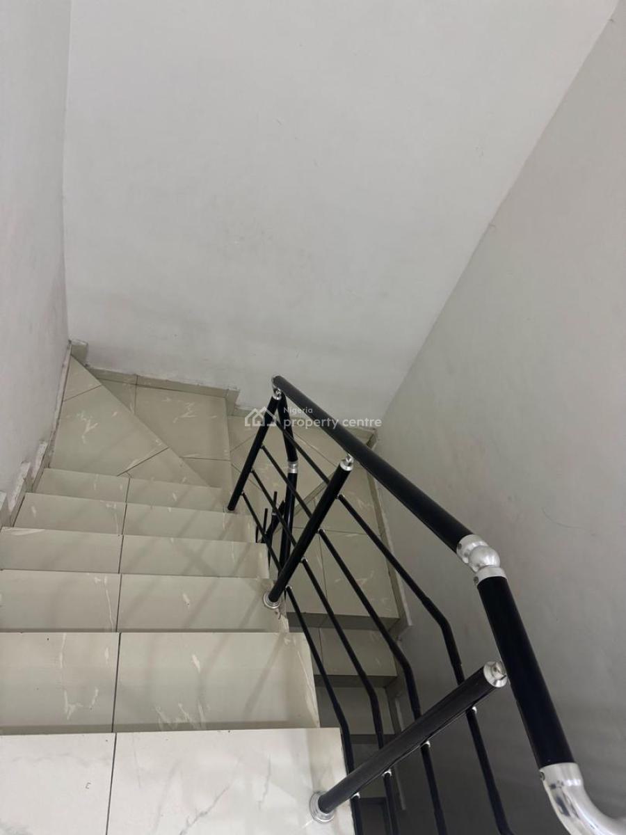 Self Contain + Swimming Pool, Gym, Orchid, Lekki Expressway, Lekki, Lagos, Self Contain (single Rooms) for Rent