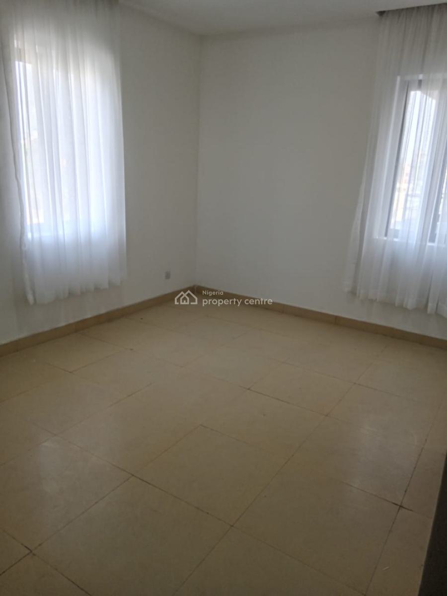 2bedroom Apartment (no Bq), Off Ajose Adeogun, Victoria Island (vi), Lagos, Flat / Apartment for Rent