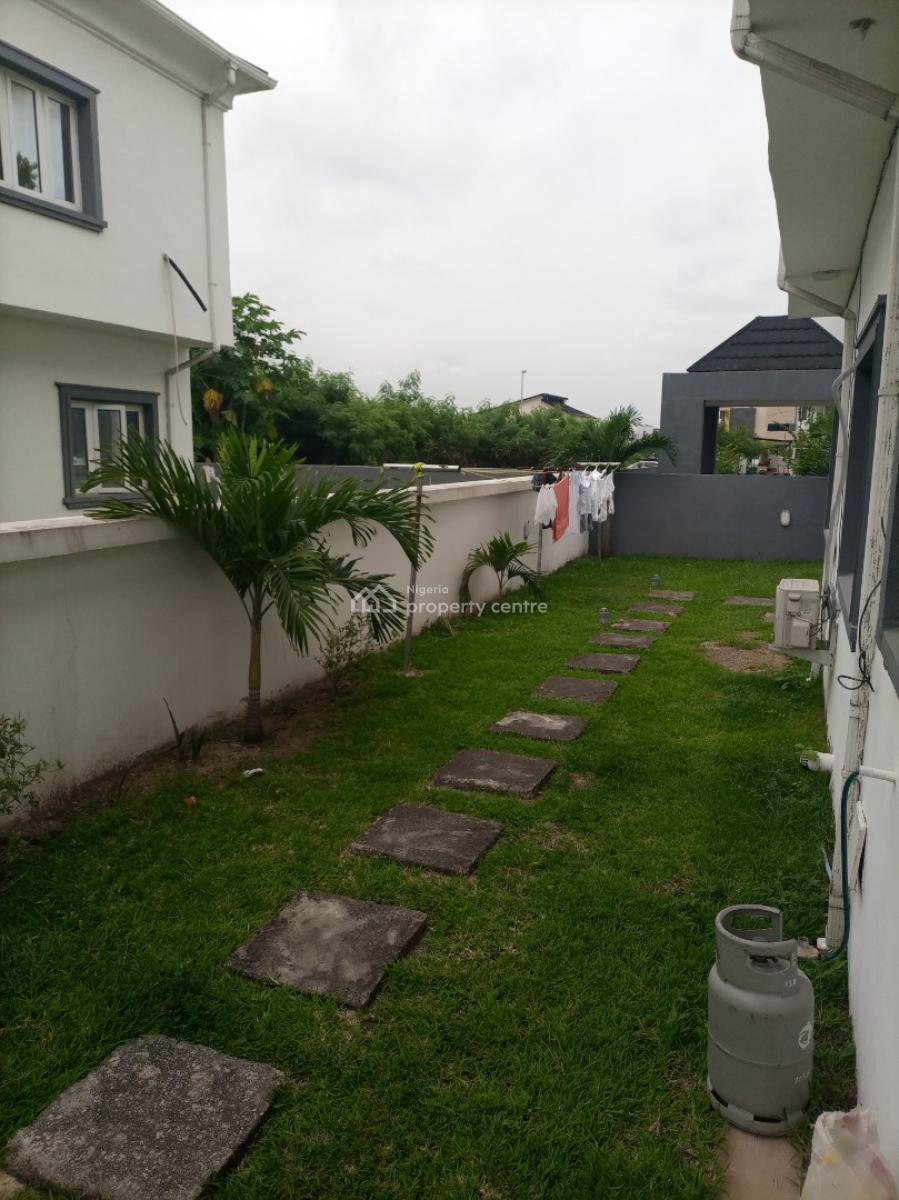 Spacious Semi - Masters Bedroom in a Shared  Furnished Duplex, Royal Garden City Estate Ajiwe, Ajah, Lagos, Self Contain (single Rooms) for Rent