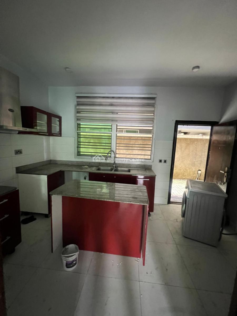2 Bedroom Maisonnette, 1 Unit Available, Lekki Phase 1, Lekki, Lagos, Terraced Duplex for Rent