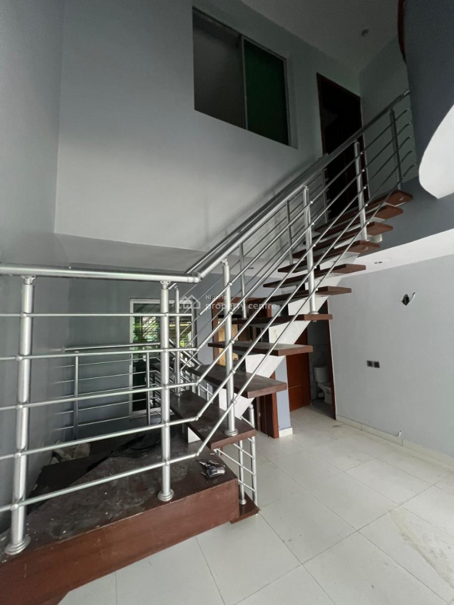 2 Bedroom Maisonnette, 1 Unit Available, Lekki Phase 1, Lekki, Lagos, Terraced Duplex for Rent