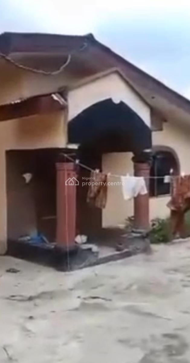 Full Building Upstairs on a Full Plot of Land for Fast S:  Upstairs, Aduba  Estate ,alagbole, Ogun State  Cost -95million  Kingly Ojodu, Akute, Ifo, Ogun, Block of Flats for Sale
