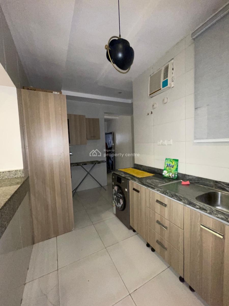 Luxury Well Maintained 3 Bedroom Flat, Cadogan Estate, Osapa, Lekki, Lagos, Block of Flats for Sale