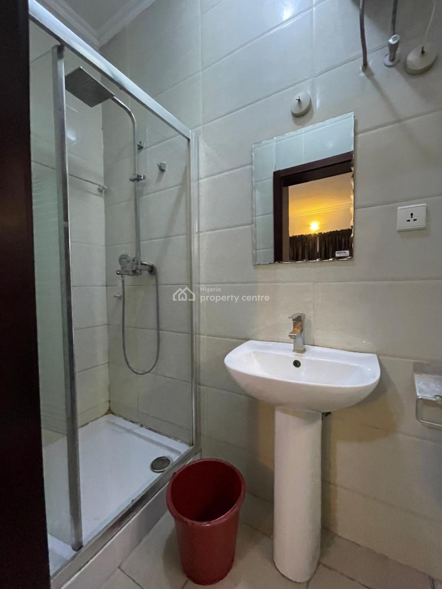 Luxury Well Maintained 3 Bedroom Flat, Cadogan Estate, Osapa, Lekki, Lagos, Block of Flats for Sale