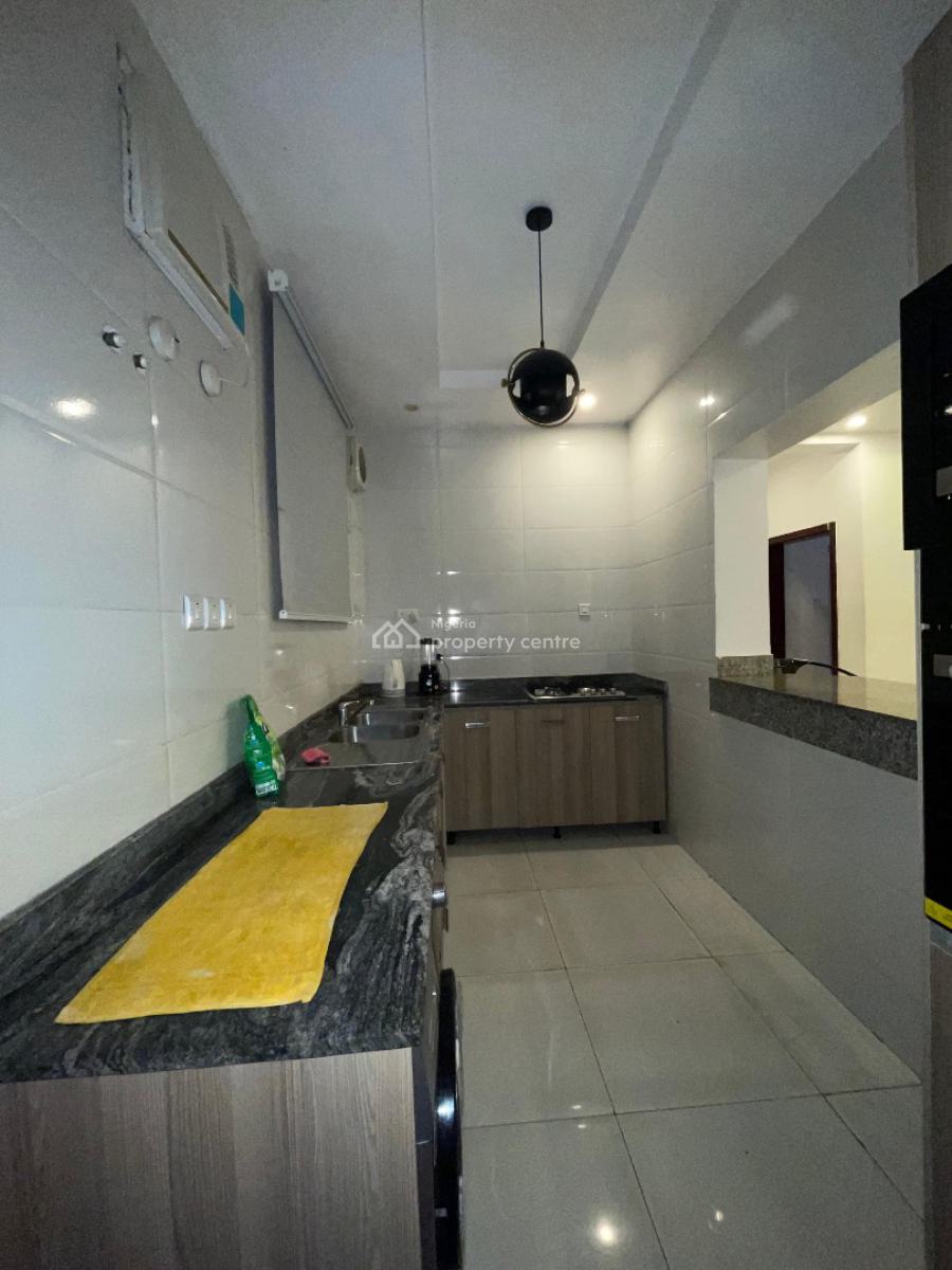 Luxury Well Maintained 3 Bedroom Flat, Cadogan Estate, Osapa, Lekki, Lagos, Block of Flats for Sale
