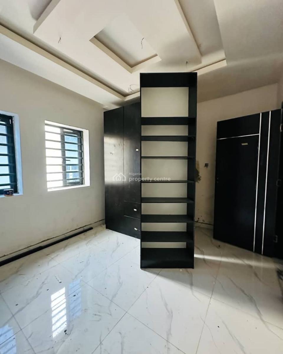 Beautiful 3 Bedroom Apartment with Bq in Serene Estate, Maryland, Lagos, Flat / Apartment for Sale