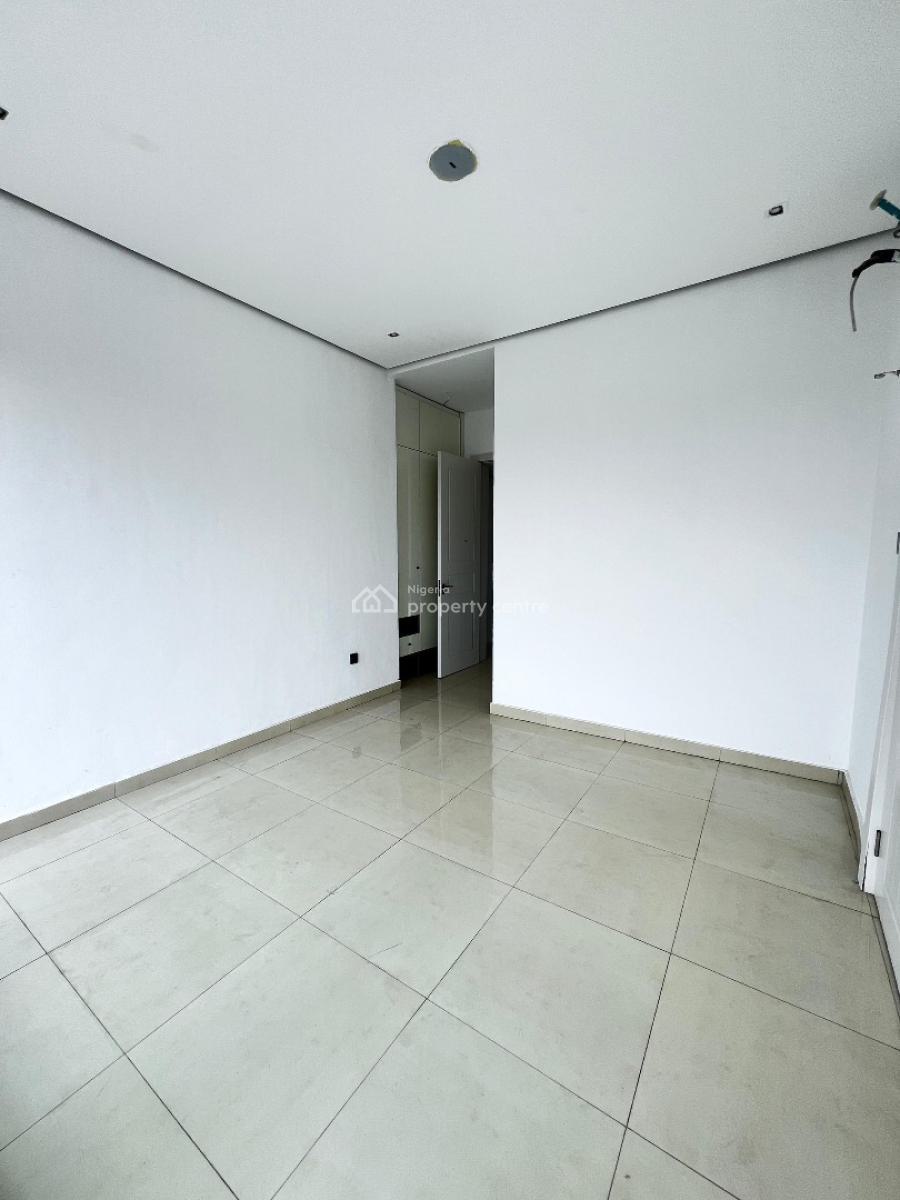 Beautiful 3bedroom Apartment with Pool, Lekki Phase 1, Lekki, Lagos, Flat / Apartment for Sale