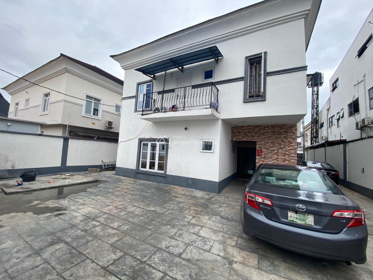 2 Bedroom Apartment, Lekki Phase 1, Lekki, Lagos, Flat / Apartment for Rent
