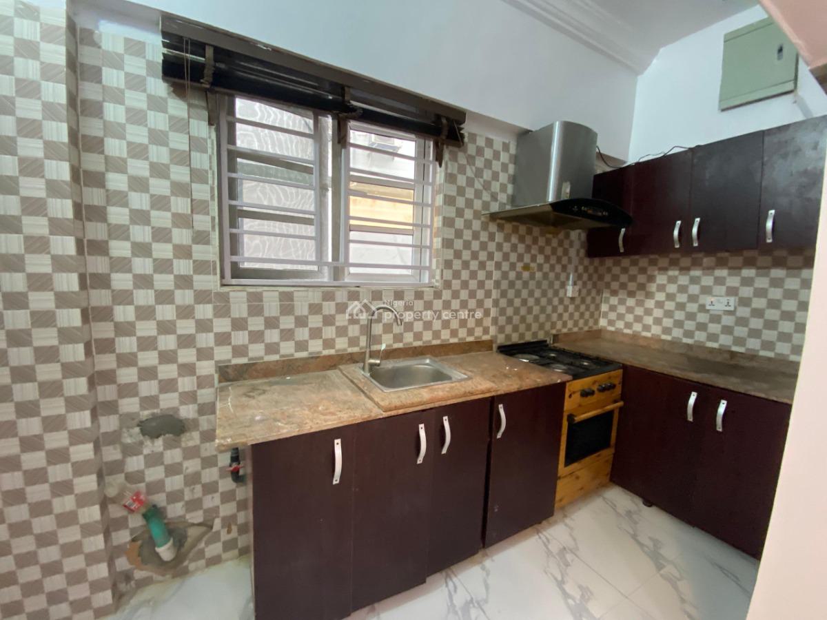 2 Bedroom Apartment, Lekki Phase 1, Lekki, Lagos, Flat / Apartment for Rent
