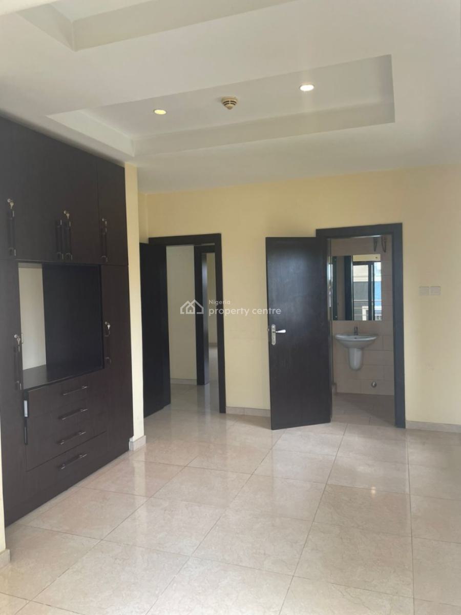 Tastefully Finished 3 Bedroom Apartment with a Room Bq, Off Bourdillion Road, Queens Drive, Old Ikoyi, Ikoyi, Lagos, Flat / Apartment for Rent