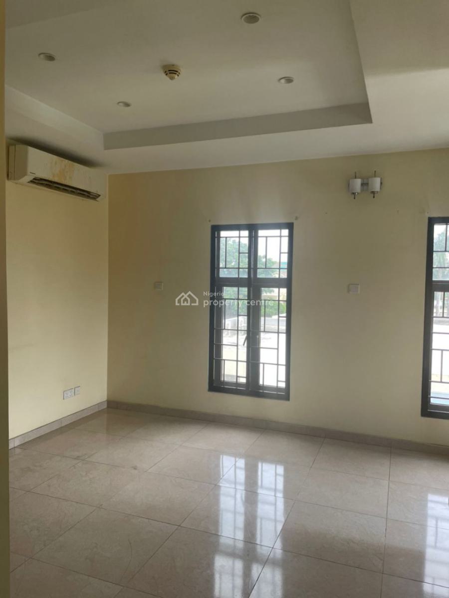 Tastefully Finished 3 Bedroom Apartment with a Room Bq, Off Bourdillion Road, Queens Drive, Old Ikoyi, Ikoyi, Lagos, Flat / Apartment for Rent