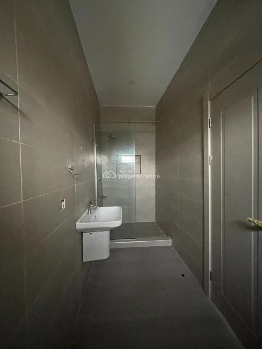 Fully Fitted and Service 4 Bedroom Semi-detached Duplex, Asokoro District, Abuja, Semi-detached Duplex for Rent