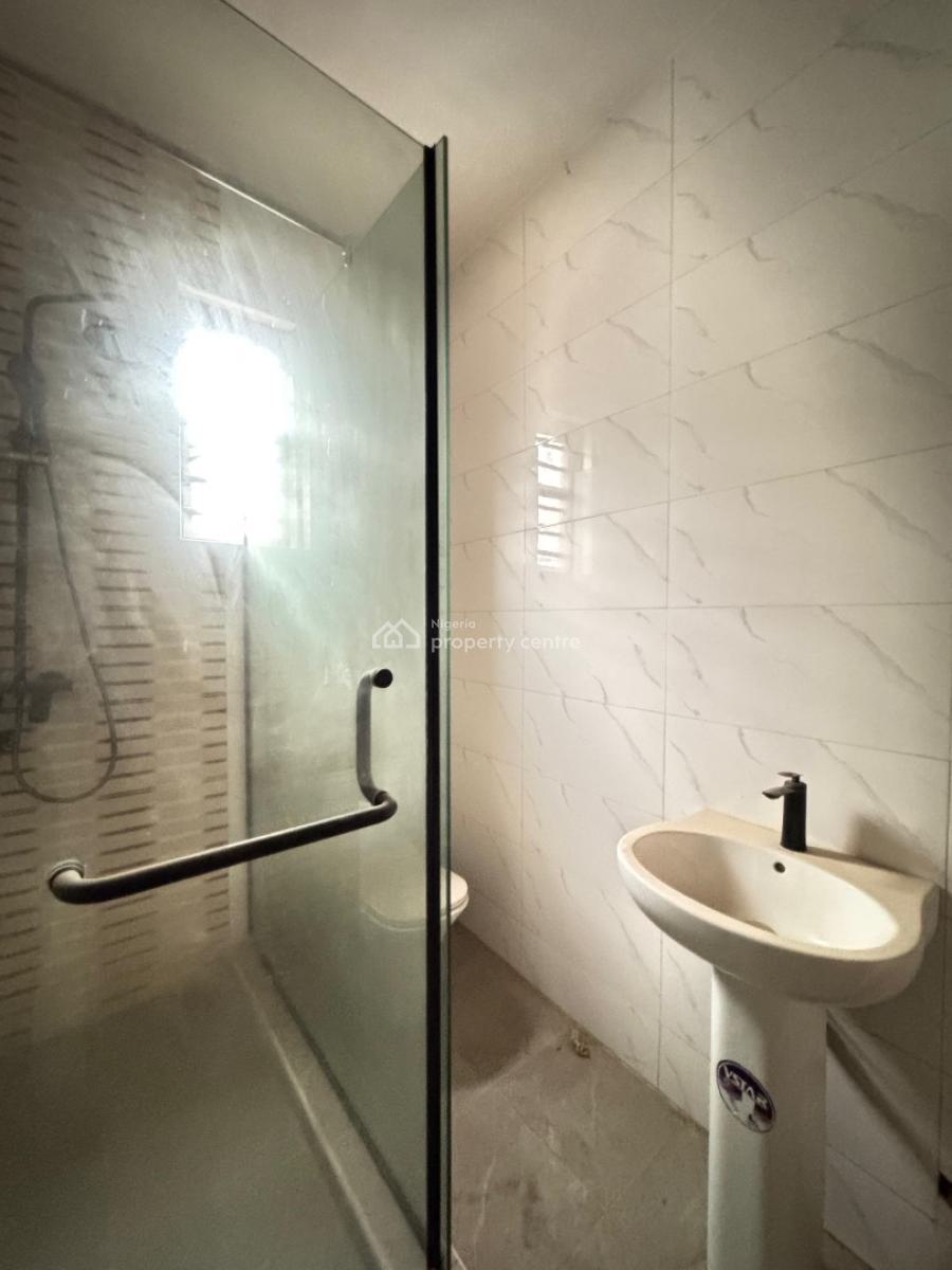 Serviced   4 Bedroom Semi-detached Duplex  with a Bq, Lekki, Lagos, Semi-detached Duplex for Sale
