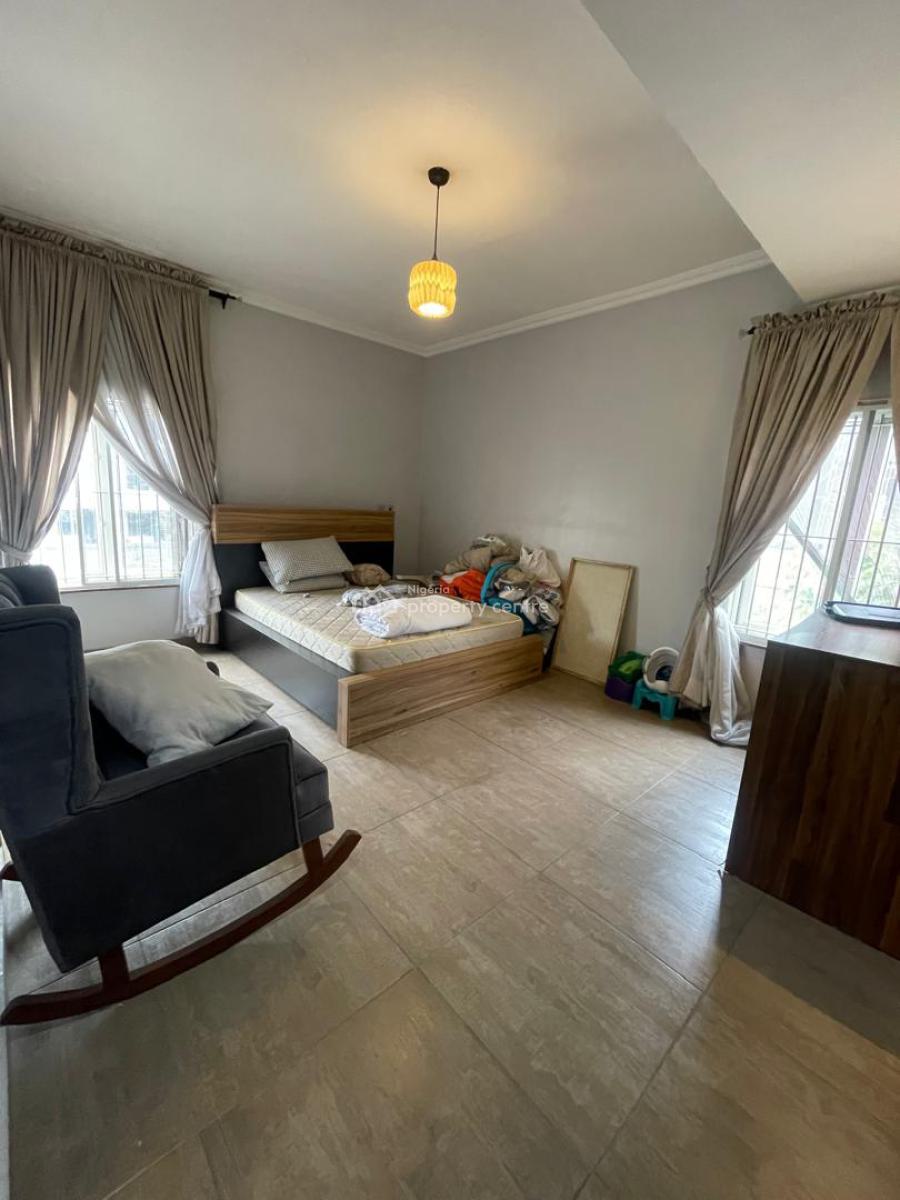 3 Bedroom Upstairs, Ikate, Lekki, Lagos, Flat / Apartment for Rent
