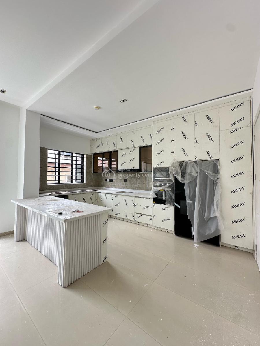 Luxurious 3 Bedroom Apartment with All Rooms Ensuite, Lekki Phase 1, Lekki, Lagos, Flat / Apartment for Sale