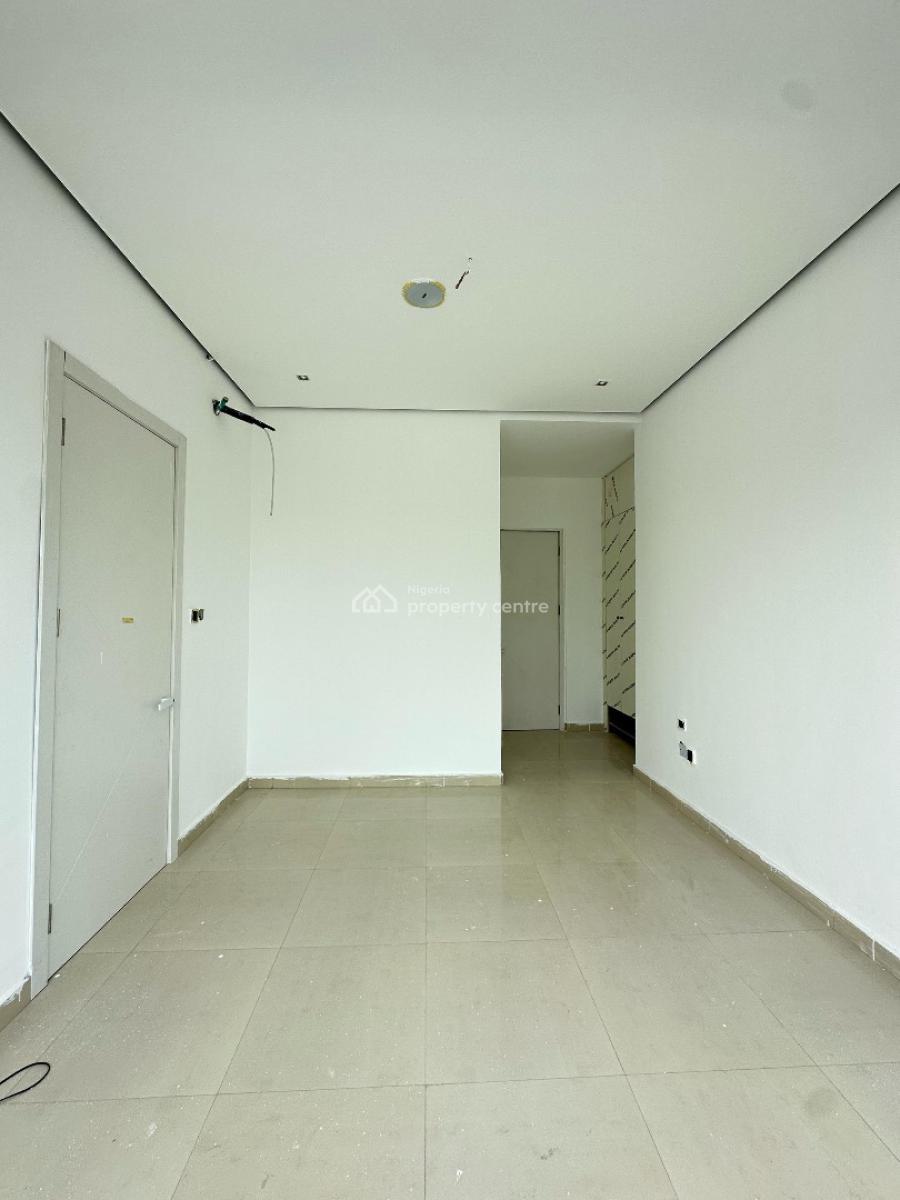 Luxurious 3 Bedroom Apartment with All Rooms Ensuite, Lekki Phase 1, Lekki, Lagos, Flat / Apartment for Sale