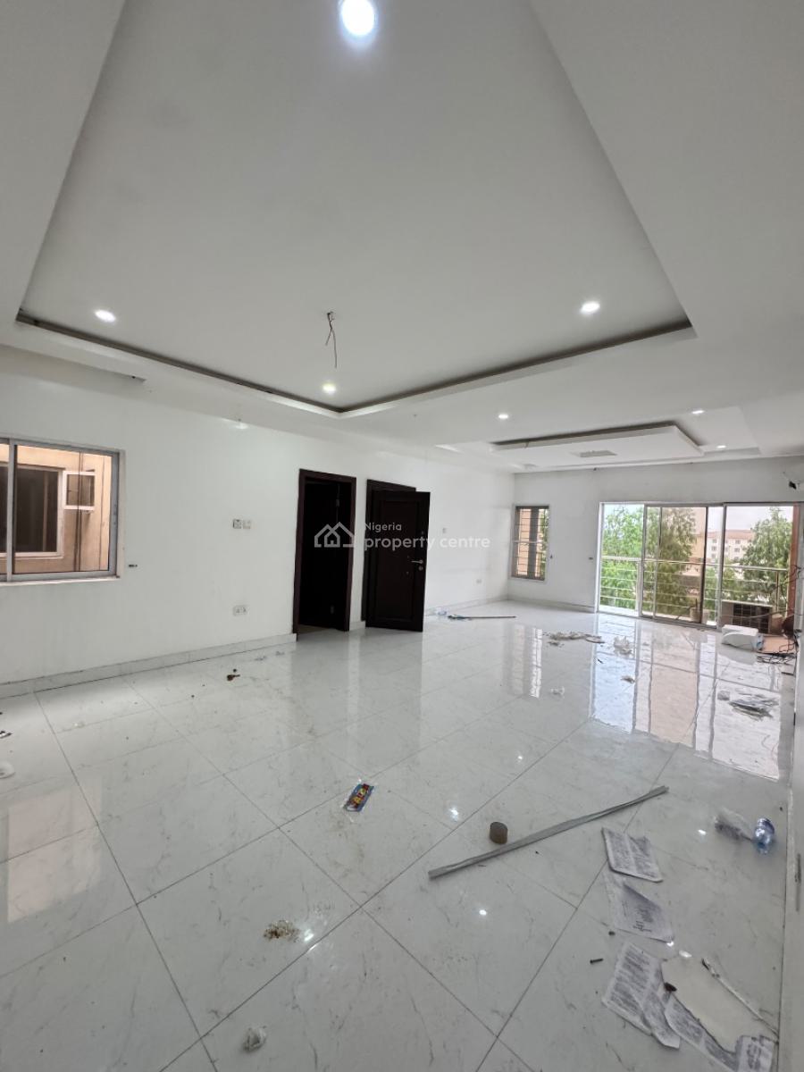 Well Maintained 3 Bedroom Flat with Bq, Lekki Phase 1, Lekki, Lagos, Flat / Apartment for Rent