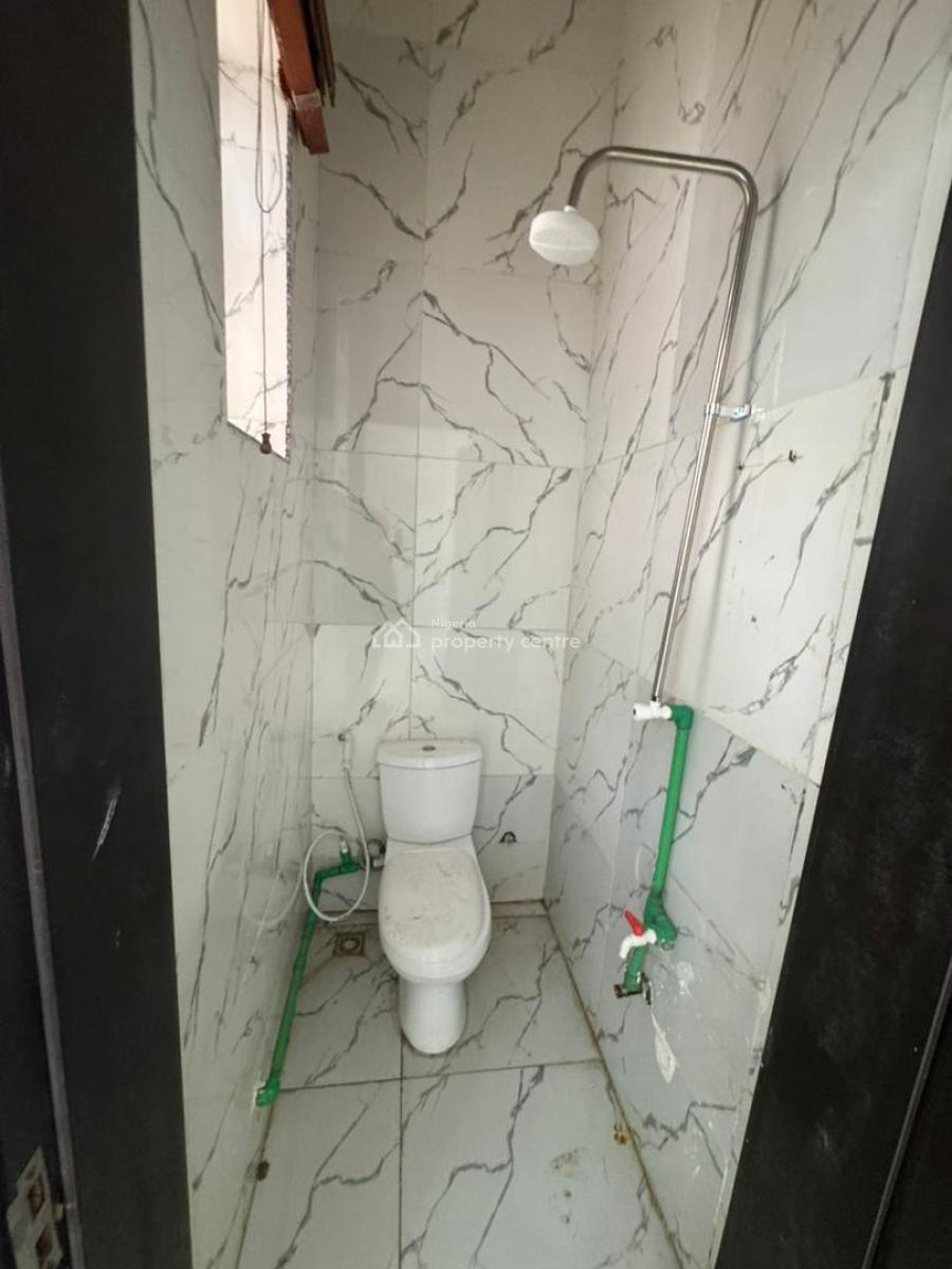 Big Well Converted Studio Apartment, Grace Court, Royal Pine Gate 1, Orchid, Lekki, Lagos, Self Contain (single Rooms) for Rent
